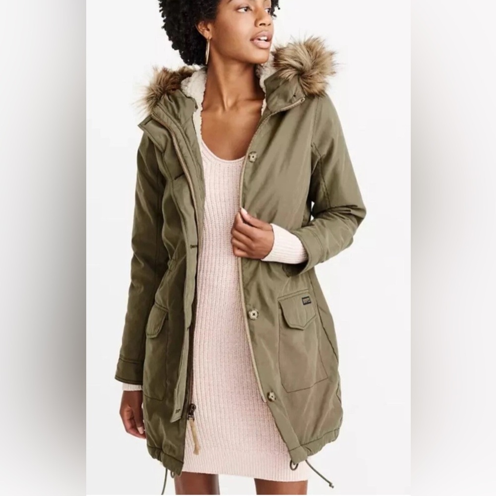 Abercrombie and Fitch parka green small